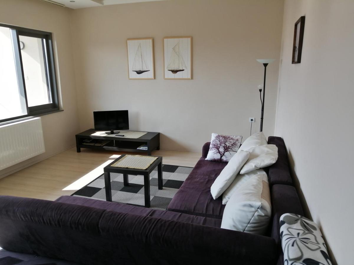 Lux Apartman Balatonfured Bagian luar foto
