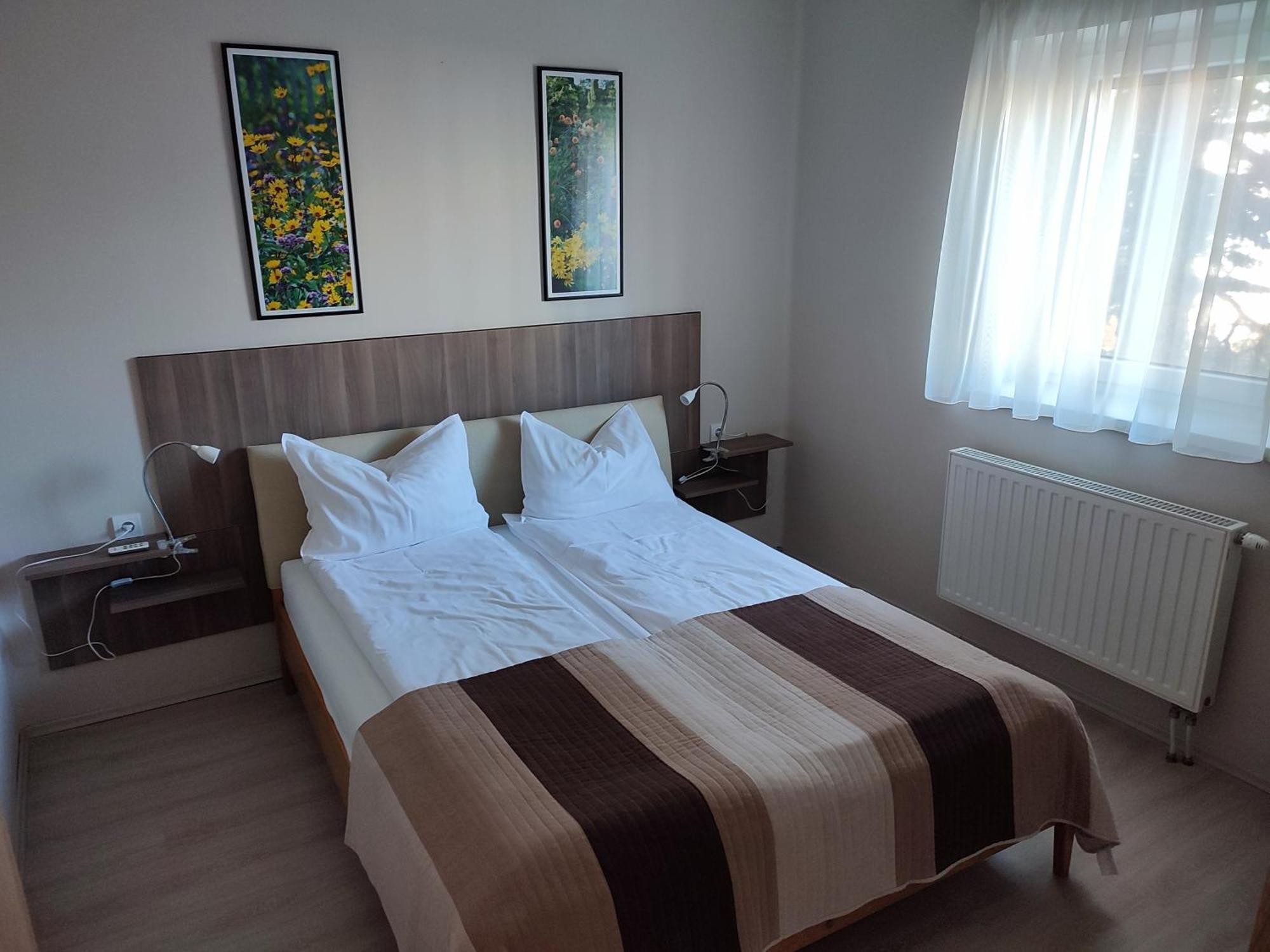 Lux Apartman Balatonfured Bagian luar foto