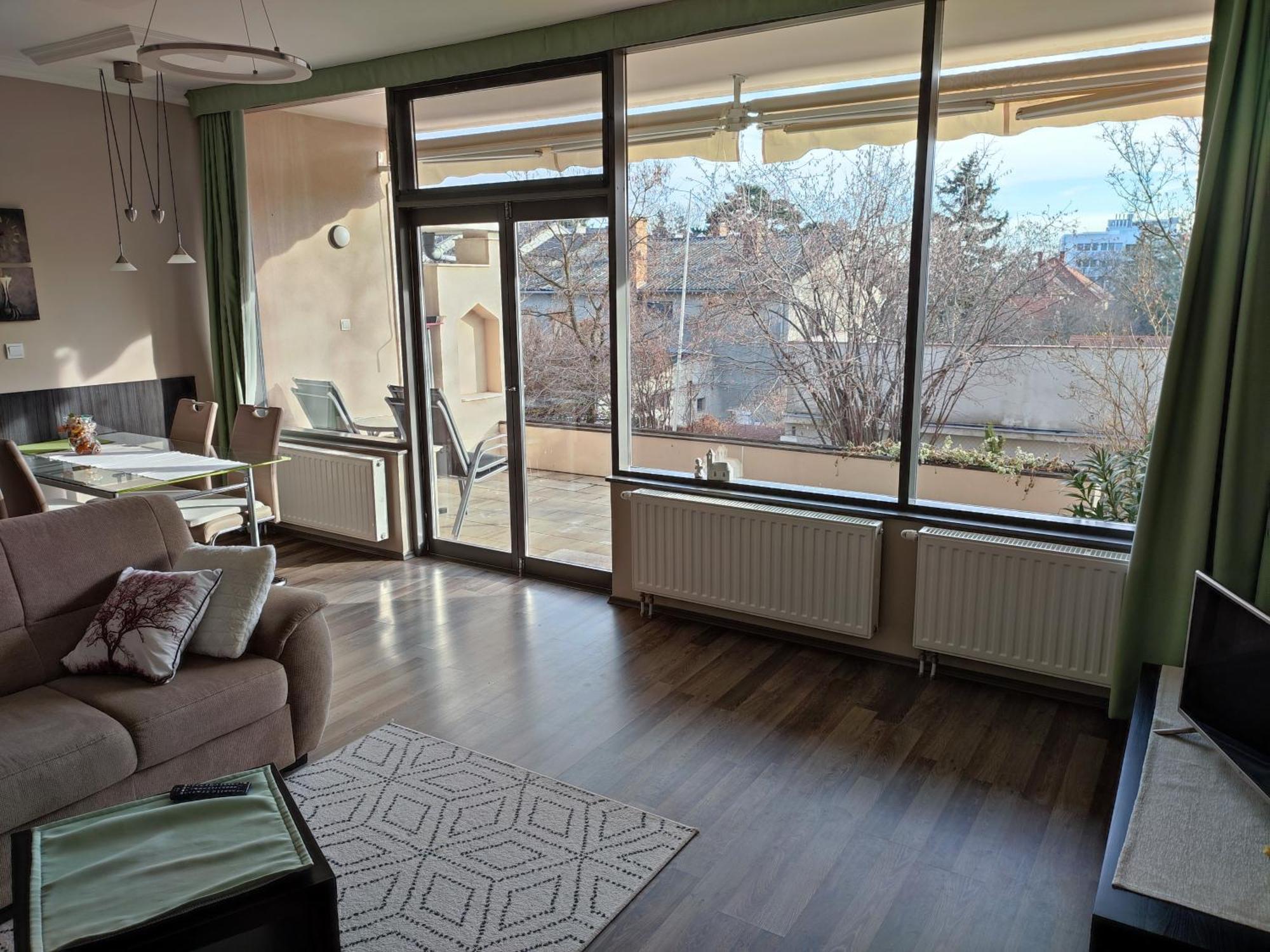 Lux Apartman Balatonfured Bagian luar foto