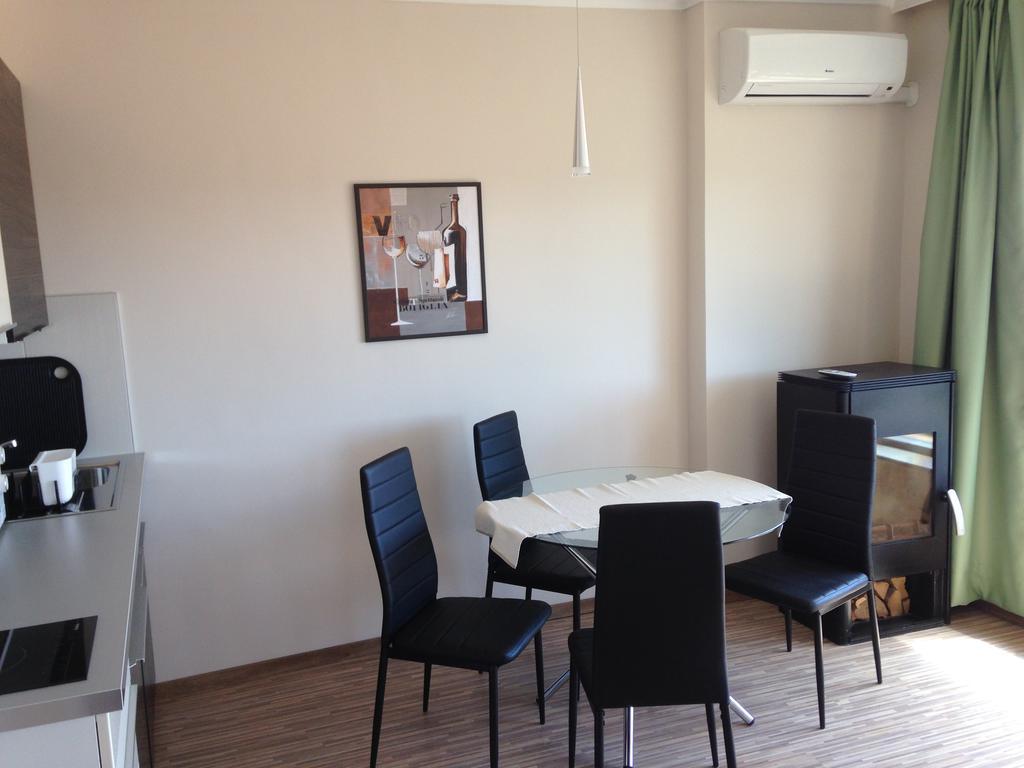 Lux Apartman Balatonfured Bagian luar foto