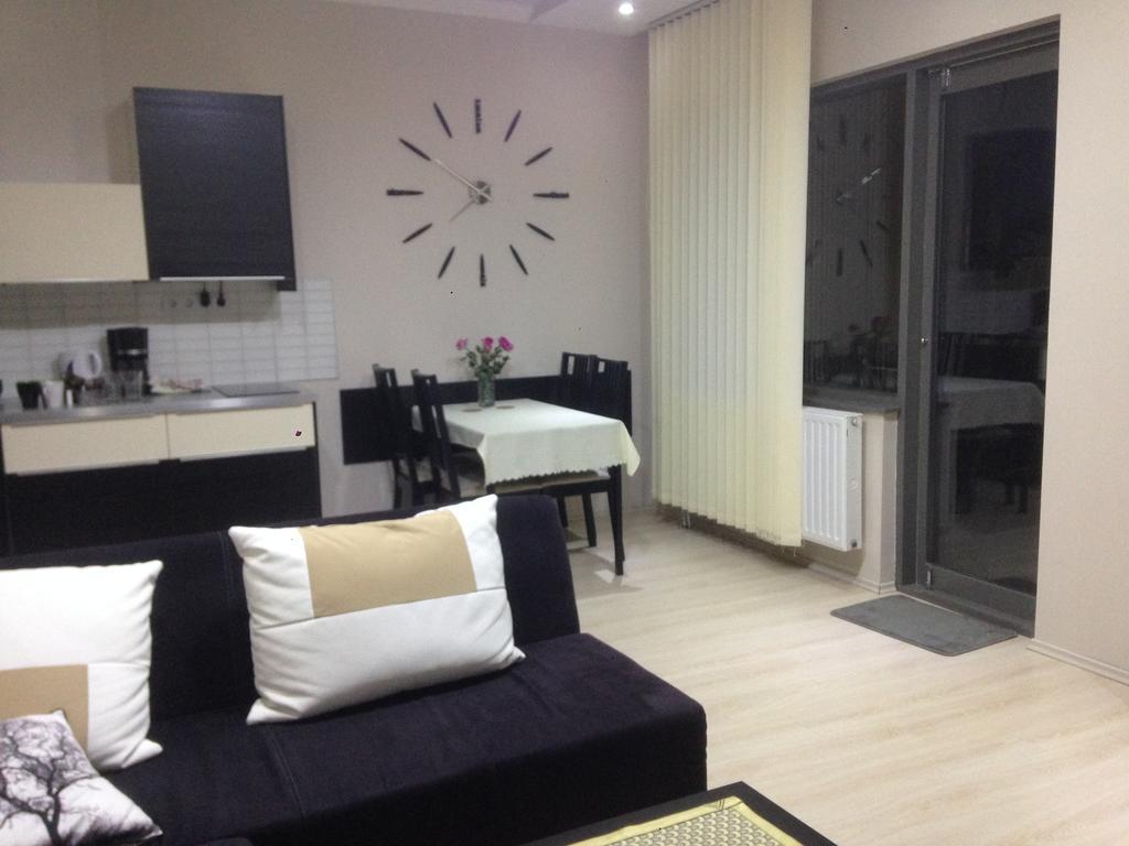Lux Apartman Balatonfured Bagian luar foto