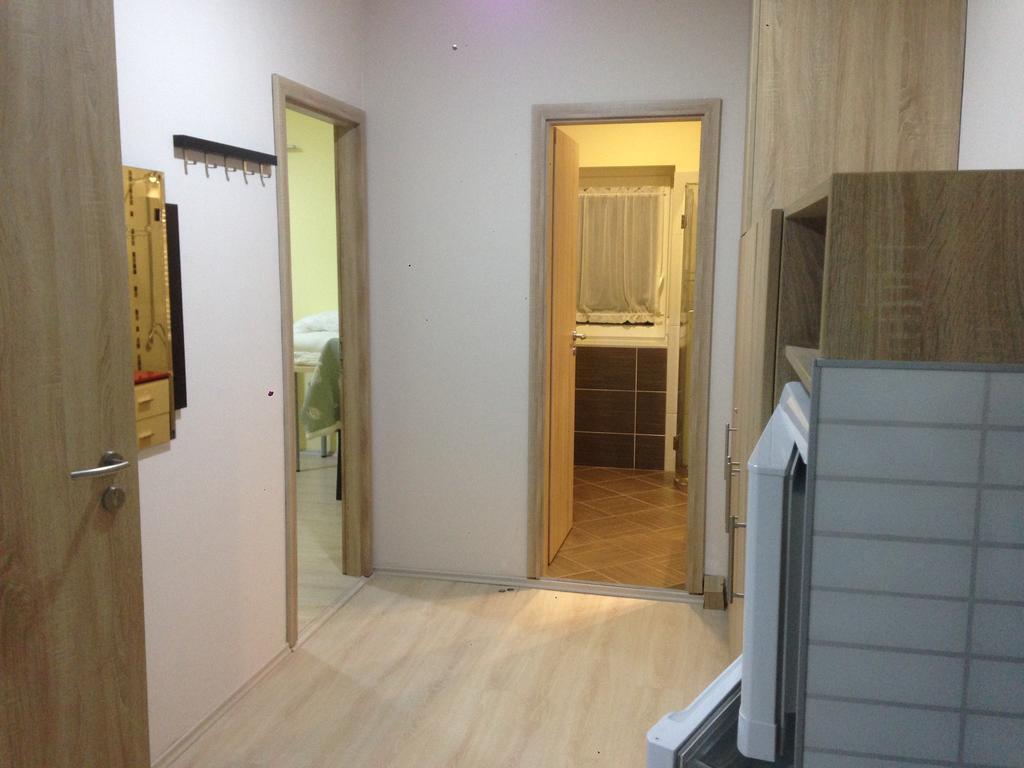 Lux Apartman Balatonfured Bagian luar foto